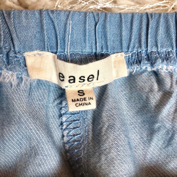 Shorts - Picture 4 of 4